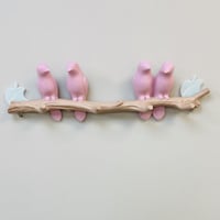 علاقة ملابس سيراميك لعصافير غصن الشجرة