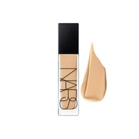 كريم اساس ناتشورال رايدينت لونغ وير من نارس