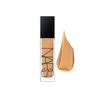 كريم اساس ناتشورال رايدينت لونغ وير من نارس