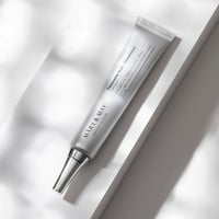 كريم العين بحمض الترانيكساميك والغلوتاثيون من ماري...