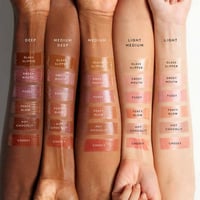 قلوس ملمع ومكبر شفاه جلوس بومب هيت من فنتي بيوتي