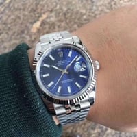 ساعة رولكس ديت جست وسط