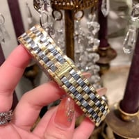 ساعة فرزاتشي نسائية