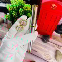 طقم قلم وكبك كارتير فضي بذهبي