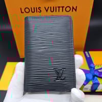 بوك لويس فيتون