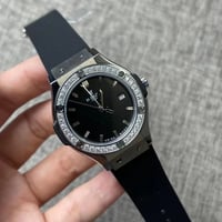 ساعة هوبلت نسائي - HUBLOT