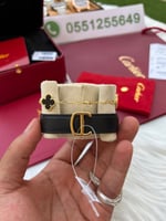 ساعة كارتير نسائي معا اسواره مجانيهCartier