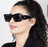 نظارات برادا