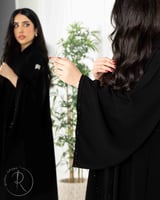 عباية اكمام واسعه R25