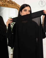 طرحة ربط + نقاب مائل