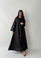 بكج عباية سوداء بقماش ليمار بتطريز زهري و فستان تح...