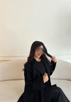 بكج عباية سوداء مطرزة بشك خرزي و فستان تحت العباية...