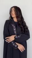 عباية سوداء بزهر الخزامى -Z6131