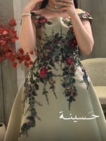 فستان بلون زيتي فاخر مطرز بورود