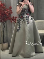 فستان بلون زيتي فاخر مطرز بورود