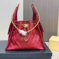 احمر