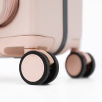 حقيبة سفر ماركة فكتوريا