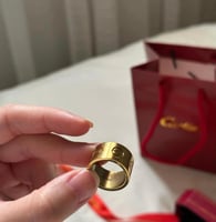 دبلة فضية بتصميم فاخر ومميز