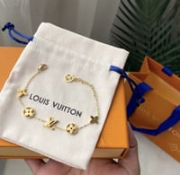 اسوره مميزة لون ثابت مع الملحقات