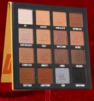 لوحة ظلال العيون الساحرة - 16 لوناً من الإبداع وال...