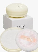 بودرة معطرة للجسم لمعه