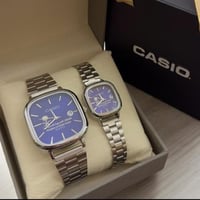 طقم ساعة كاسيو تصميم المملكة -نسائي ورجالي-( ازرق