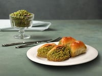 شفايف البنات