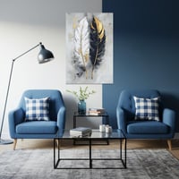 لوحة جداريًا مطبوعًا على قماش يصور ريشتين، إحداهما...