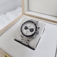 فضي اطار اسود