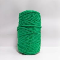 خيط اكسفورد مكرميه 4 ملم تمشيط