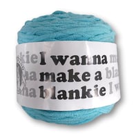 بكرة خيط مخمل قطيفه موفره