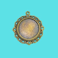 براويز معدنيه 12 حبه