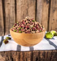 فستق اخضر حلبي مقشّر يبدأ بوزن 250 جرام