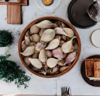 ثوم ذكر يمني يبدأ بوزن 250 جرام