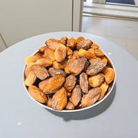 تمر مجدول حبة كبيرة يبدأ بوزن 250 جرام