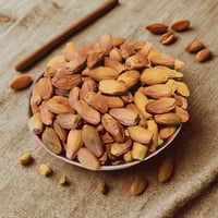 تمر دقلة نور يبدأ بوزن 250 جرام