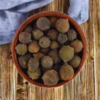 بذور عفص حب او مطحون بالوزن