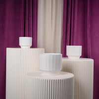 طقم فازات ورد سيراميك ابيض