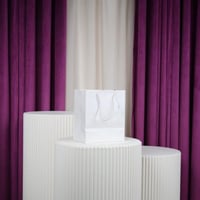 أكياس ورقية مستطيل ابيض شيال