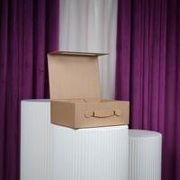 علب شنطة كبيرة كرتوني