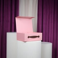 علب شنطة كبيرة وردي