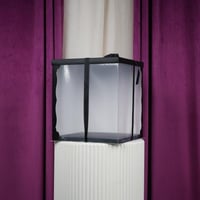 علب كيك وهدايا مربع شفاف أسود كبير