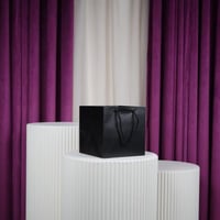 أكياس ورقية مربع أسود شيال