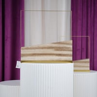 ستاند سداسي ذهبي