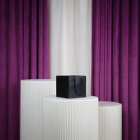 درزن أكياس ورقية مربع مع شيال اسود