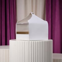 علب اكريليك جلد أبيض