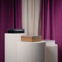 علبة منتجات صغير مربع شفاف اسود