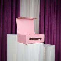 علب شنطة كبيرة كرتوني