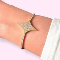 اسواره نجمه ذهبي