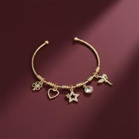 Sea horse charm bracelet